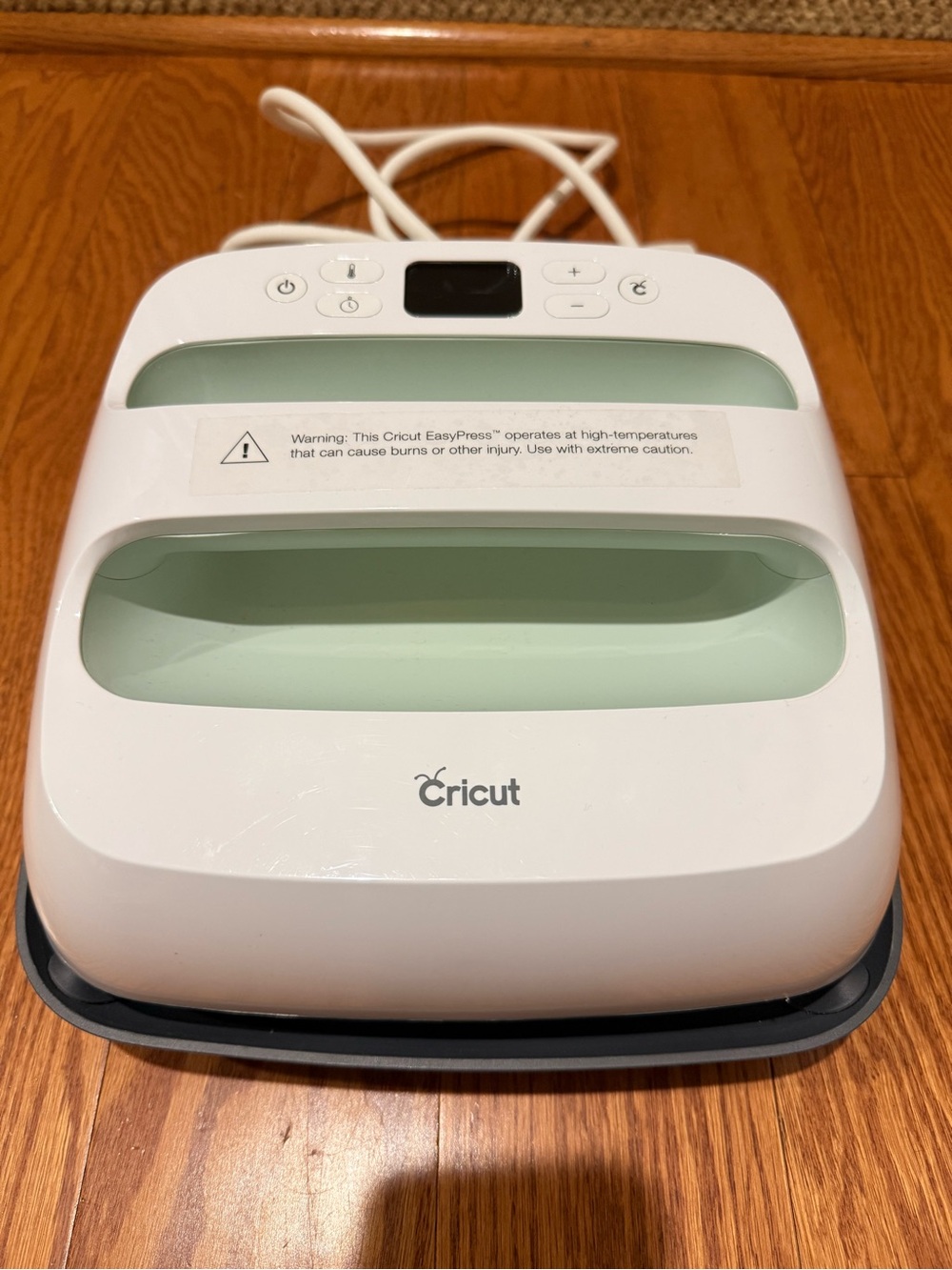 Cricut EasyPress 2 Box - Picture 3 of 5